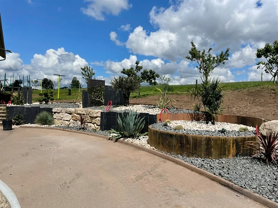Aménagement paysager contemporain extérieur, jardin sec style xérophyte